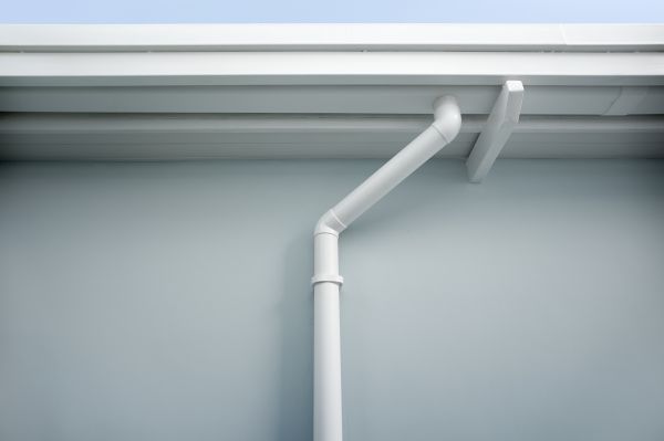 Downspout Unclogging in Glendale